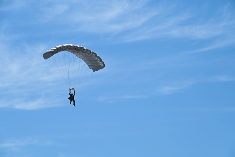 Pararescuemen train for search and rescue missions