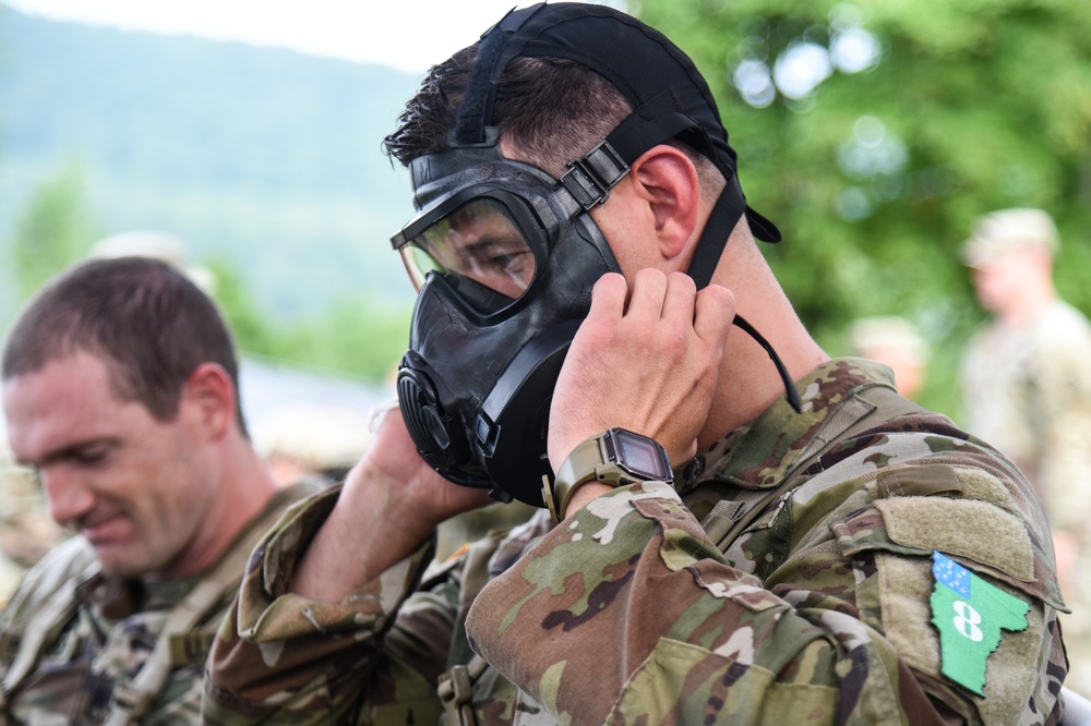 National Guard Best Warrior competitors prepare for weapons qualification