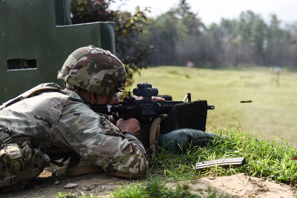 National Guard Best Warrior competitors prepare for weapons qualification