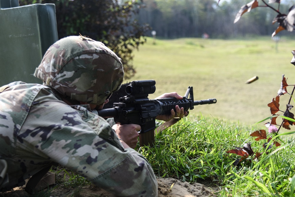 National Guard Best Warrior competitors prepare for weapons qualification