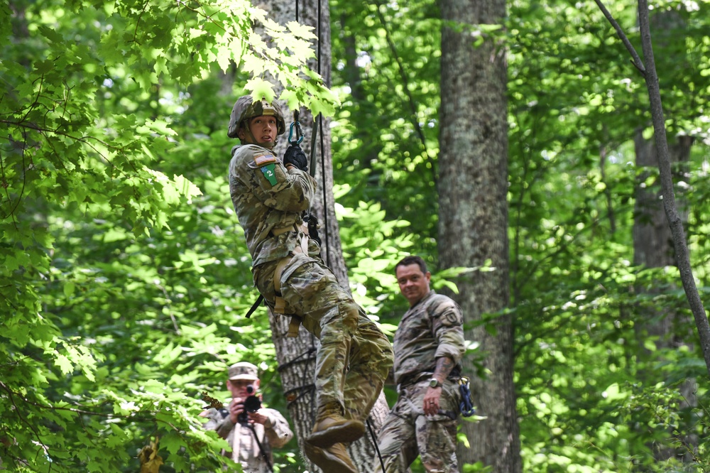 National Guard Best Warrior competitors practice mountain skills &amp;#xA;National Guard Best Warrior competitors practice mountain skills &amp;#xA;National Guard Best Warrior competitors practice mountain skills