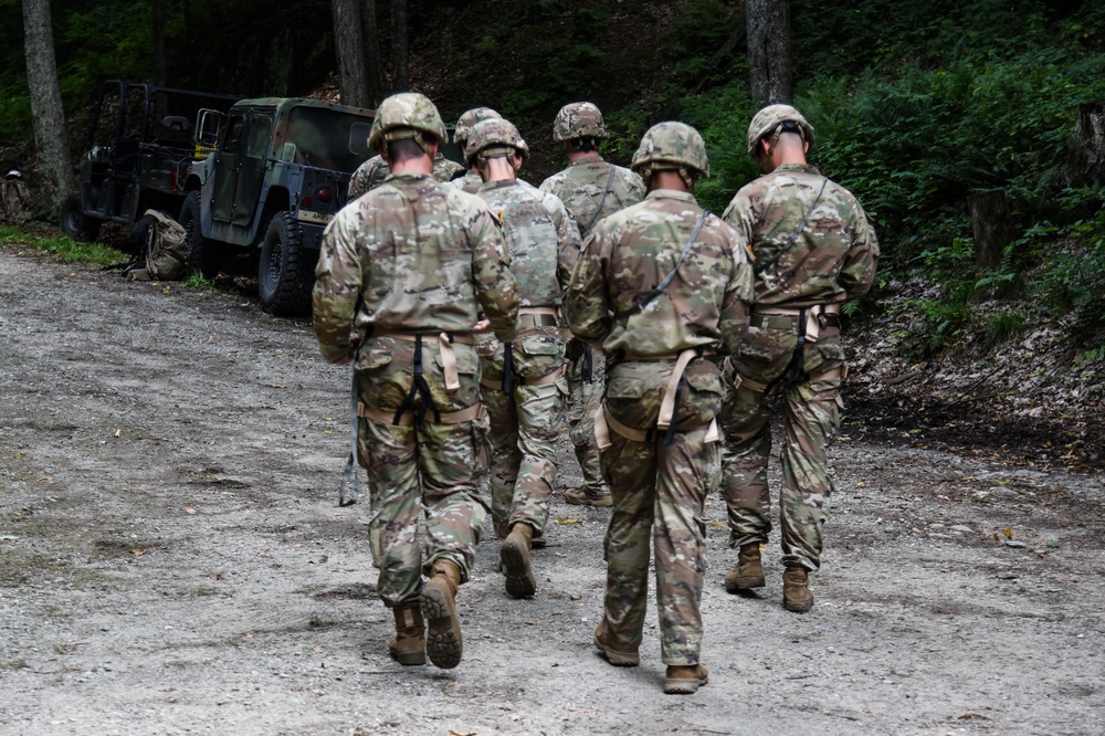 National Guard Best Warrior competitors practice mountain skills