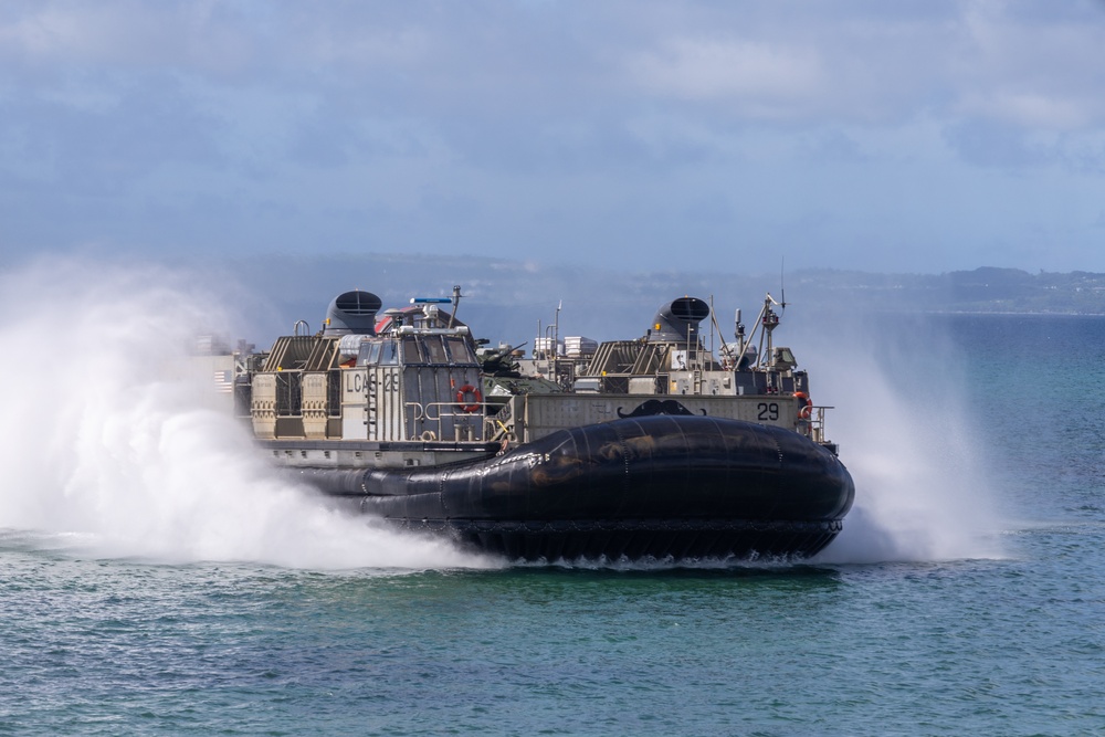 3d LAR reinforces during ground combat raid