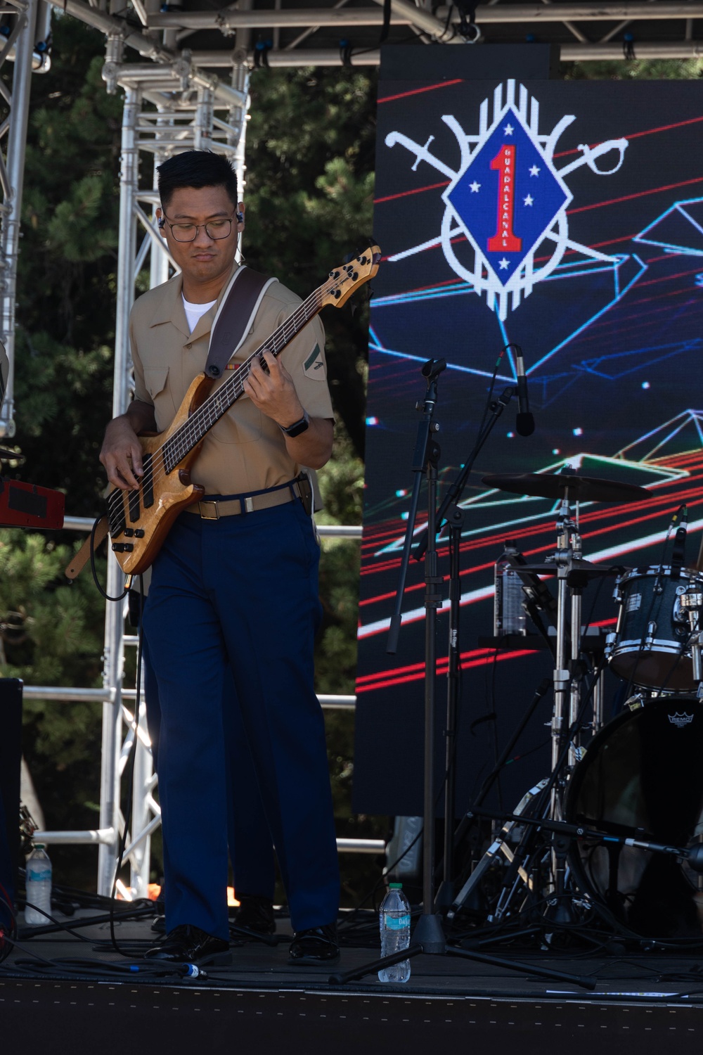 1st MARDIV Band performs at Genesee Park during Seafair