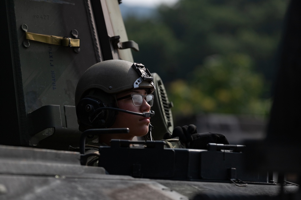 1st Armored Brigade Combat Team conduct M109A6 Paladin zeroing qualification tables during Operation Pacific Fortitude