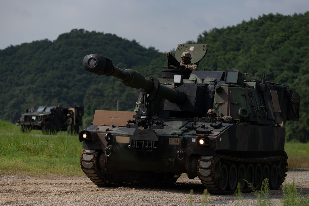 1st Armored Brigade Combat Team conduct M109A6 Paladin zeroing qualification tables during Operation Pacific Fortitude