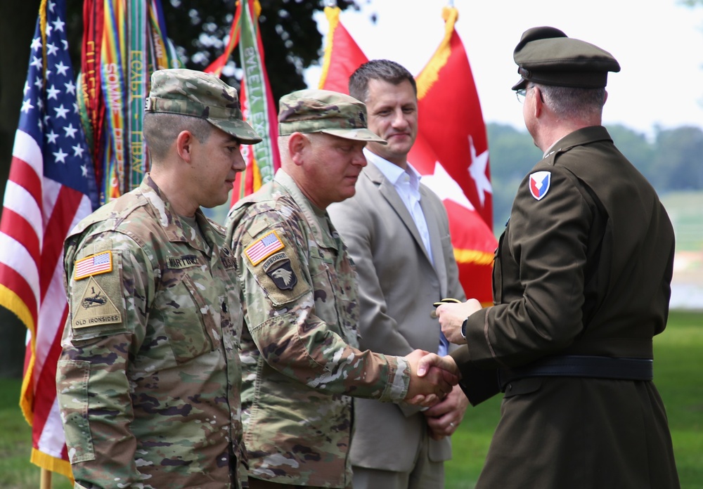 BG Ronnie D. Anderson Jr. Awards Gifts to Close Friends for their Role in his promotion to General Officer