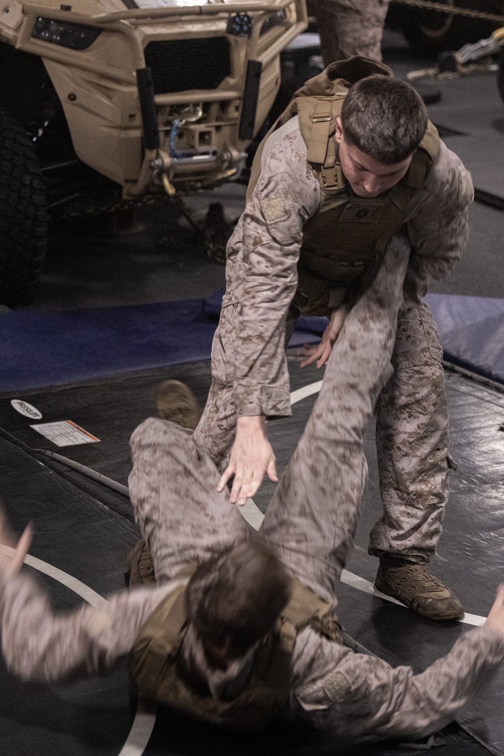 24th MEU (SOC) Marines Practice MCMAP on USS New York (LPD 21)