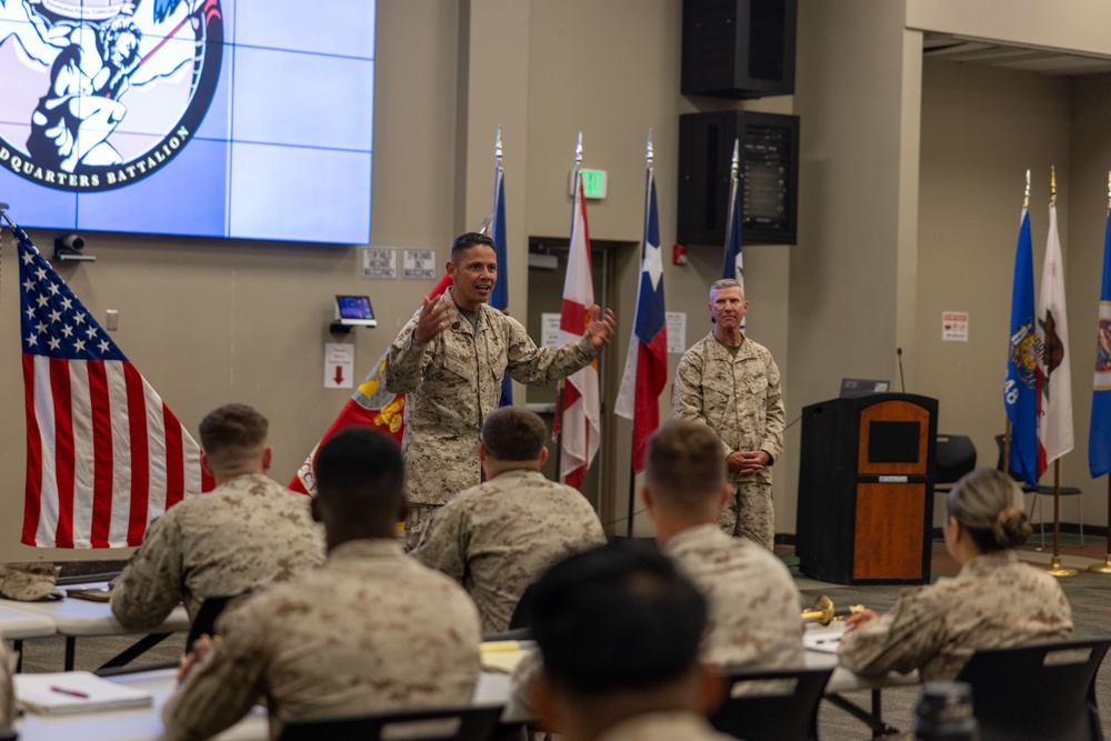 Commandant and Sergeant Major of the Marine Corps visit The Combat Center