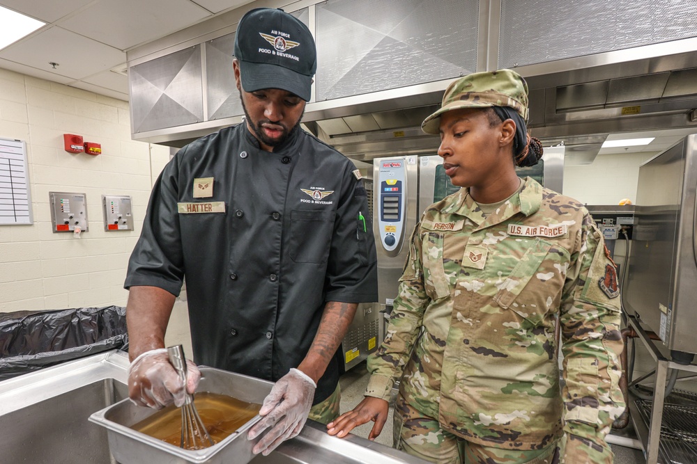 Services Airmen prepare lunch