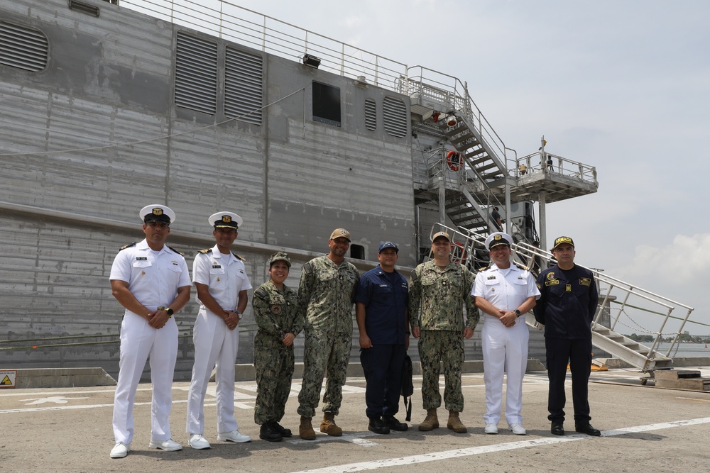 USNS Burlington Arrives In Cartagena