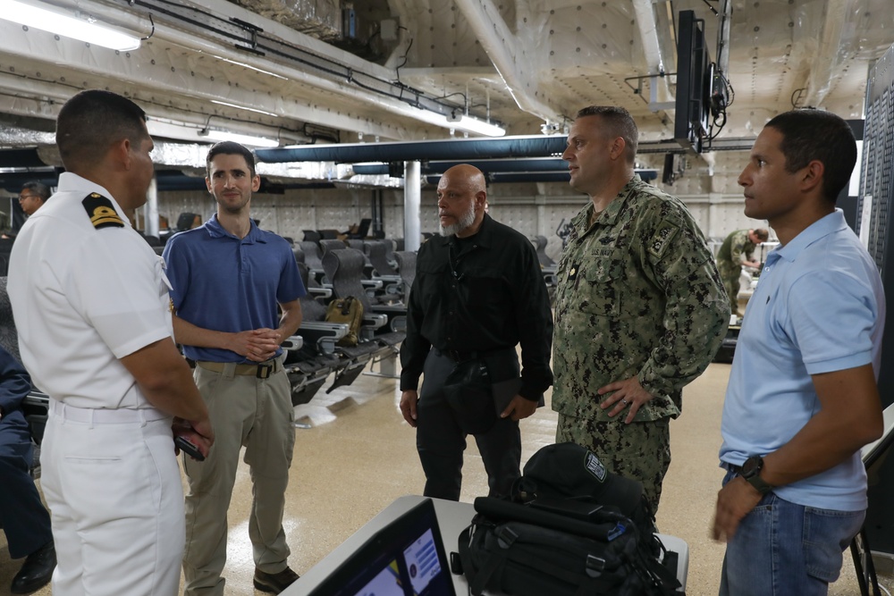 USNS Burlington Arrives In Cartagena