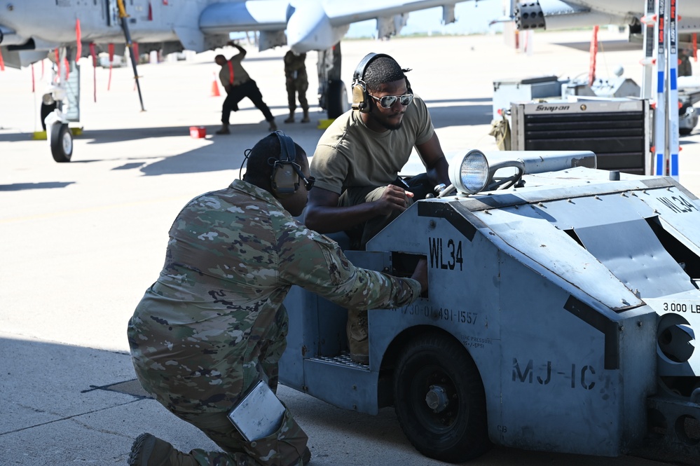 354th, 357th FGS load crew competition