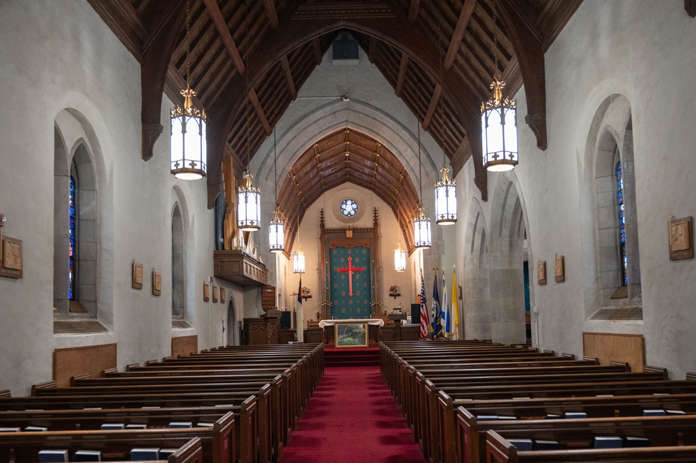 Cathedral of the Air celebrates aviation history with stained glass windows