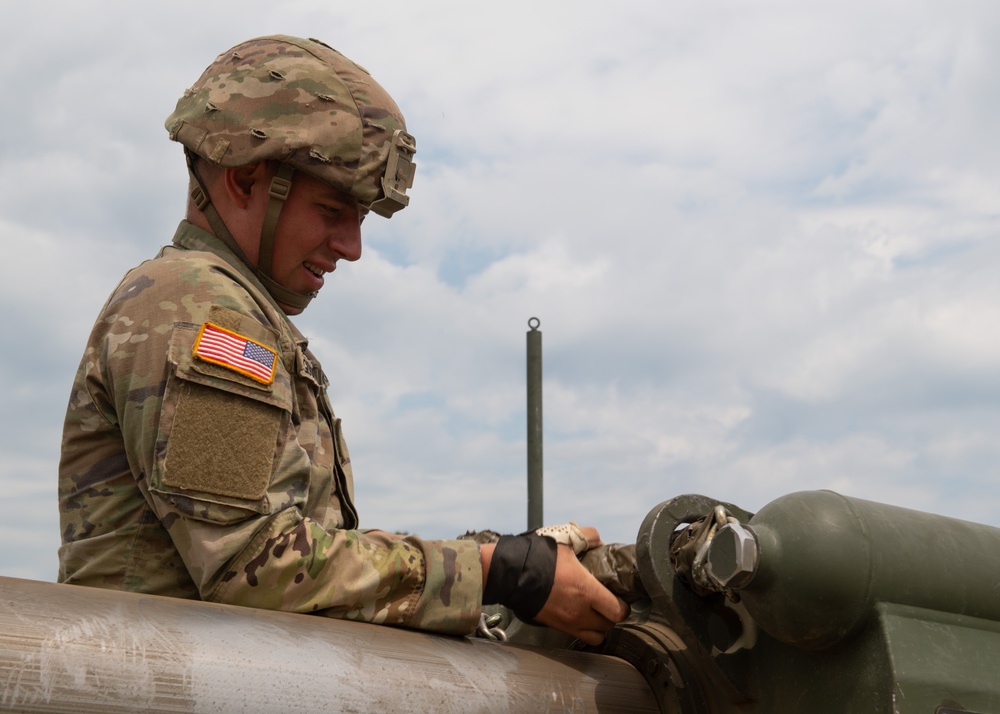 Michigan Army National Guard trains in sling load operations