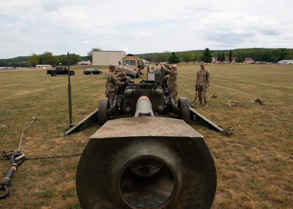 Michigan Army National Guard trains in sling load operations