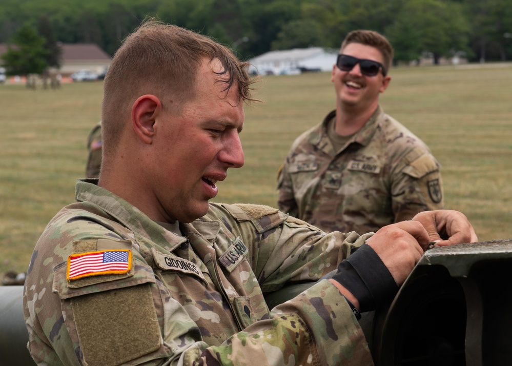 Michigan Army National Guard trains in sling load operations