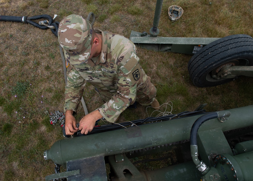 Michigan Army National Guard trains in sling load operations