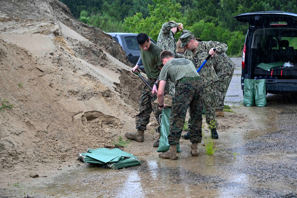 JB Charleston prepares sandbags in preparation for Hurricane Debby