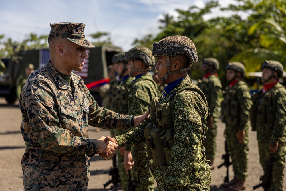 U.S. Marines with Littoral Craft Company Charlie complete the Colombian Fluvial Operations Course