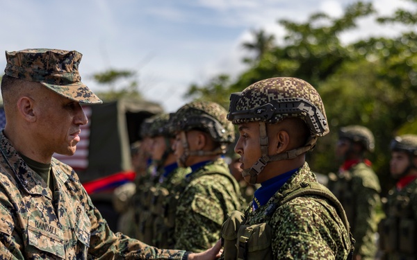 U.S. Marines with Littoral Craft Company Charlie complete the Colombian Fluvial Operations Course