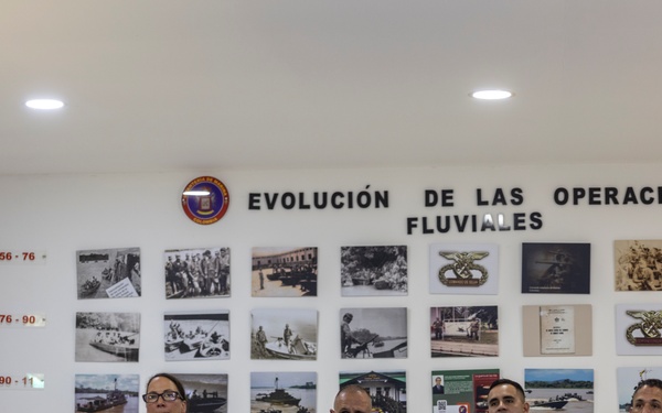 U.S. Marines with Littoral Craft Company Charlie complete the Colombian Fluvial Operations Course