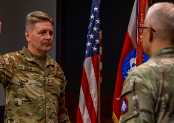 Brig. Gen. Phil Ryan promoted to major general by fellow Night Stalker Lt. Gen. John Evans