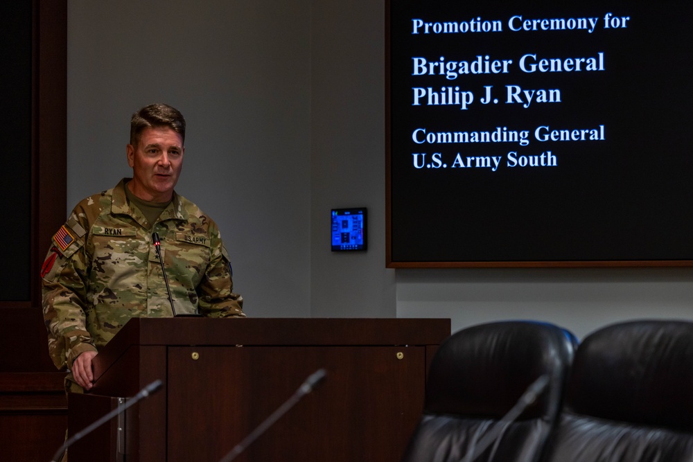 Army South commander promoted