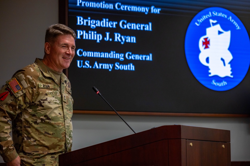 Army South commander promoted