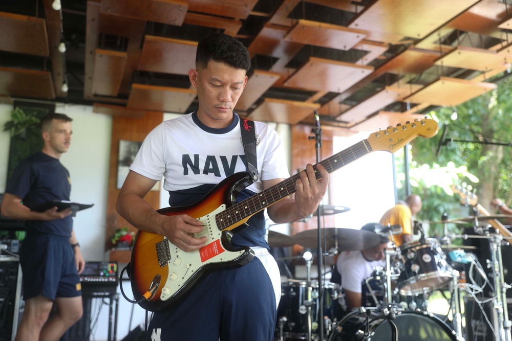 Philippine Navy Seabees Band Integrates with the Pacific Partnership Band