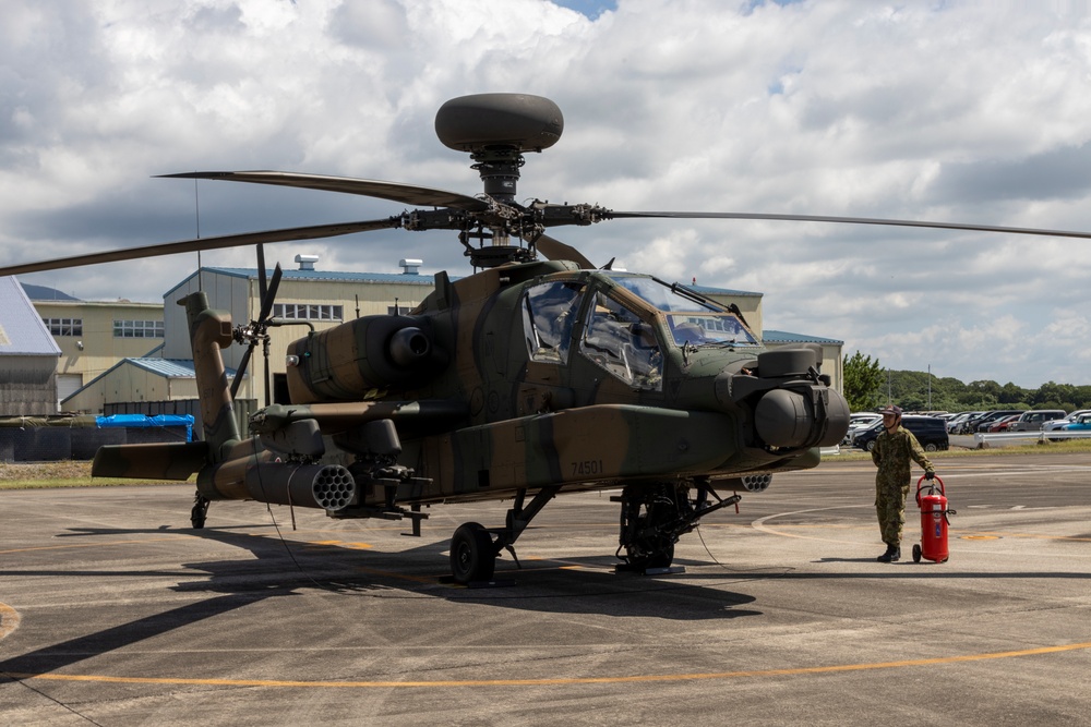 RD24 | HMLA-367, JGSDF conduct bilateral flight operations at Camp Metabaru