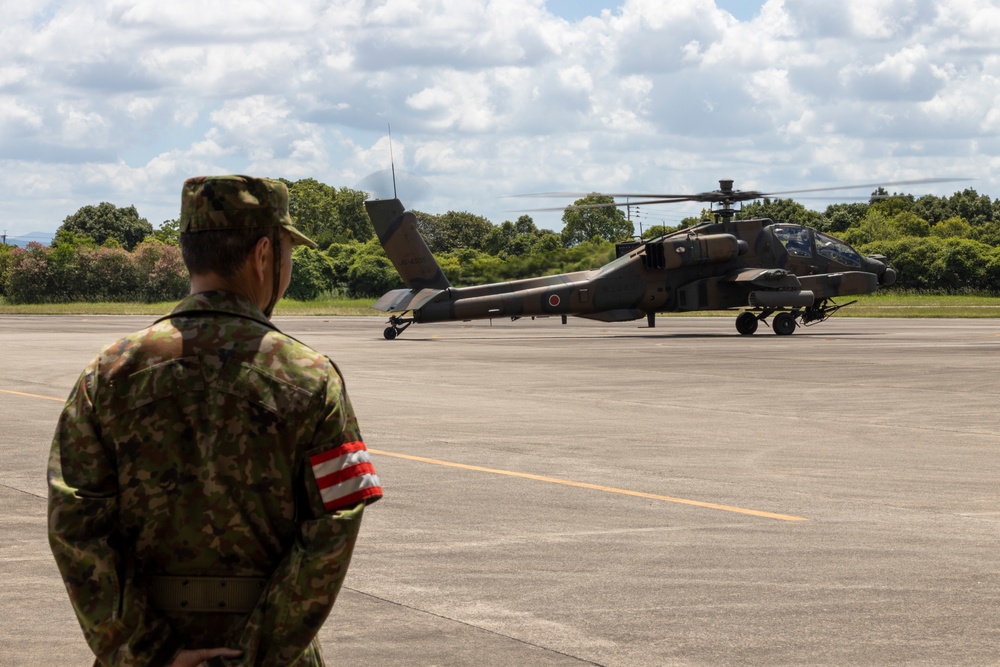 RD24 | HMLA-367, JGSDF conduct bilateral flight operations at Camp Metabaru