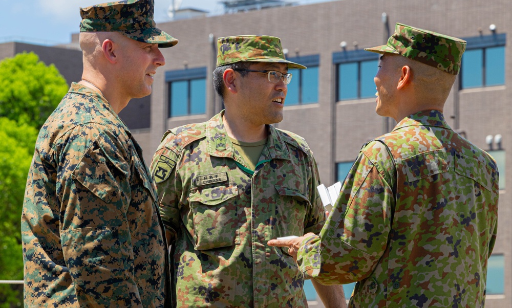 RD 24 | 3rd MEB FECC presents gift to 2nd Artillery Brigade, JGSDF