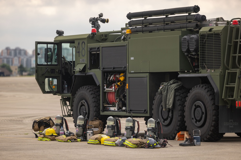 U.S. Marines with MWSS-171 and MCAS Iwakuni H&amp;HS Participate in an Aircraft Rescue and Firefighting Themed Workout at Suwon AB