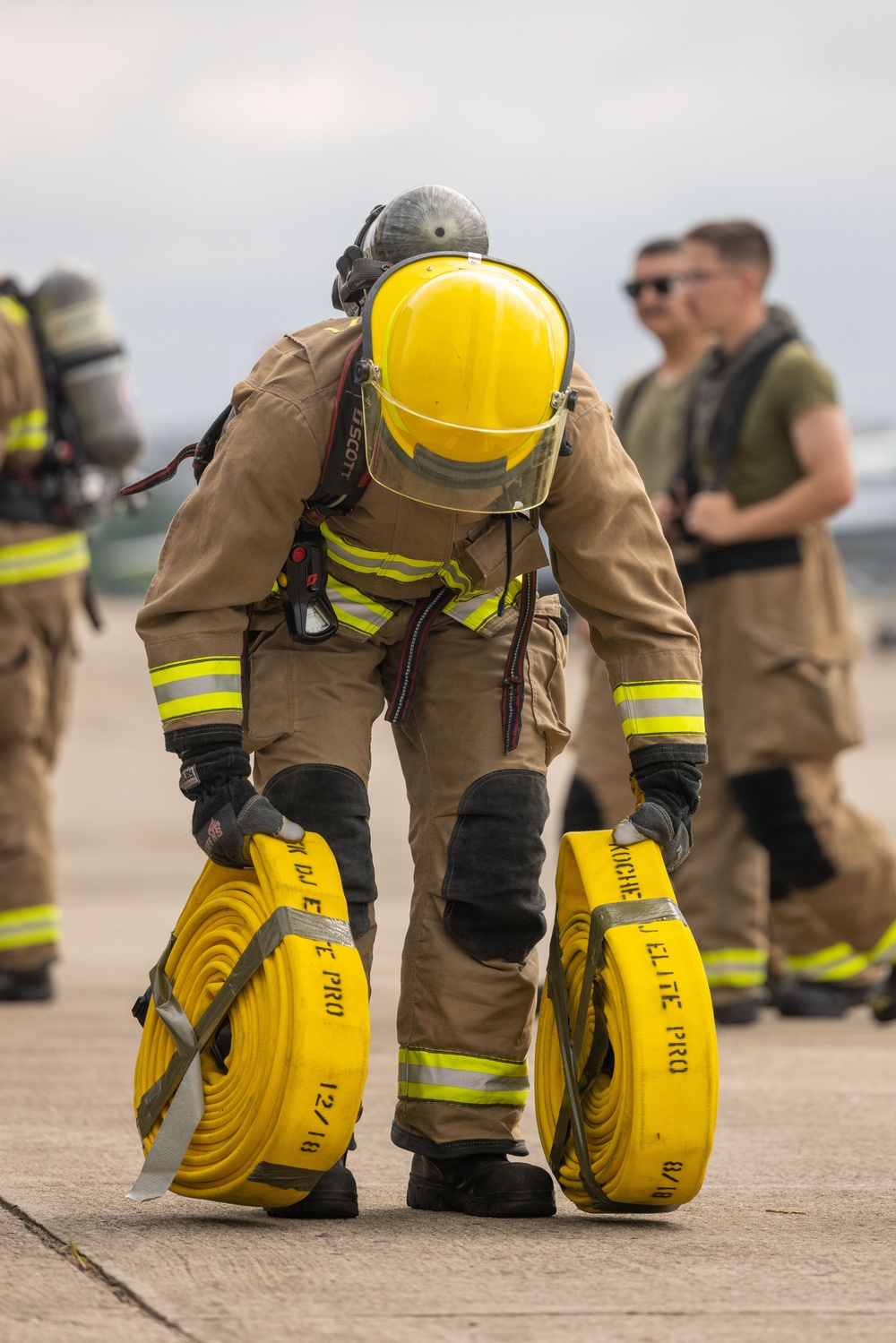 U.S. Marines with MWSS-171 and MCAS Iwakuni H&amp;HS Participate in an Aircraft Rescue and Firefighting Themed Workout at Suwon AB