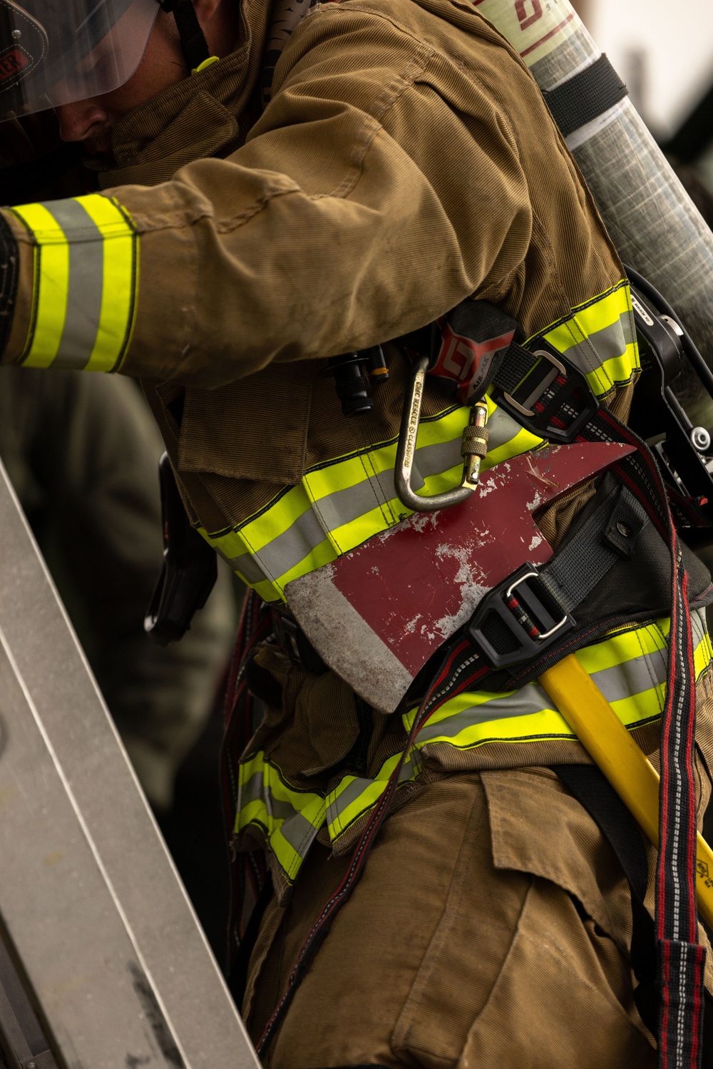 U.S. Marines with MWSS-171 and MCAS Iwakuni H&amp;HS Participate in an Aircraft Rescue and Firefighting Themed Workout at Suwon AB