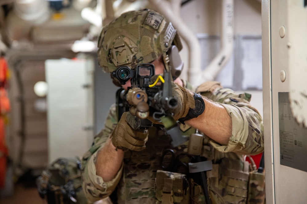 USS New York Training with Royal Marine Commandos