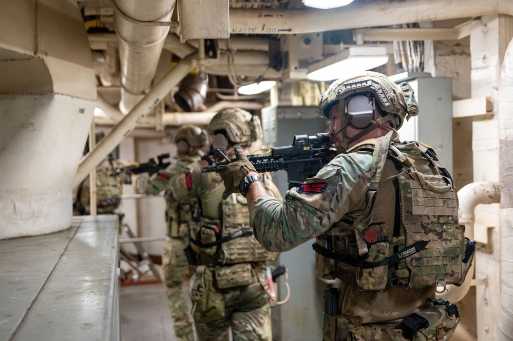 USS New York Training with Royal Marine Commandos