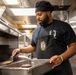 USS Stout serves lunch