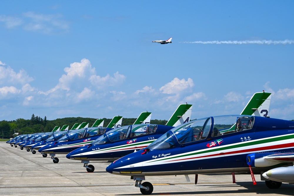 Frecce Tricolori arrives at Stewart Air National Guard Base