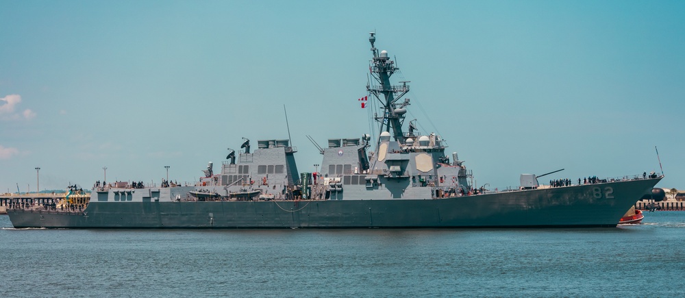 NAVSEA Members Tour Mayport