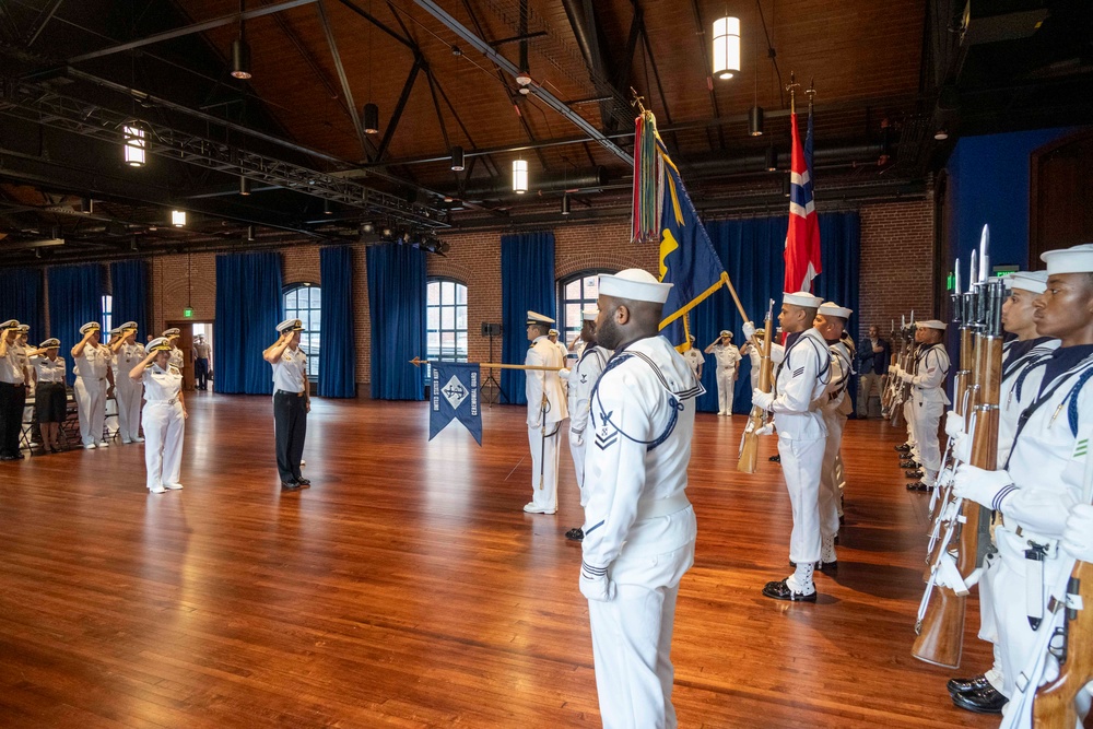 CNO Hosts Chief of the Royal Norwegian Navy