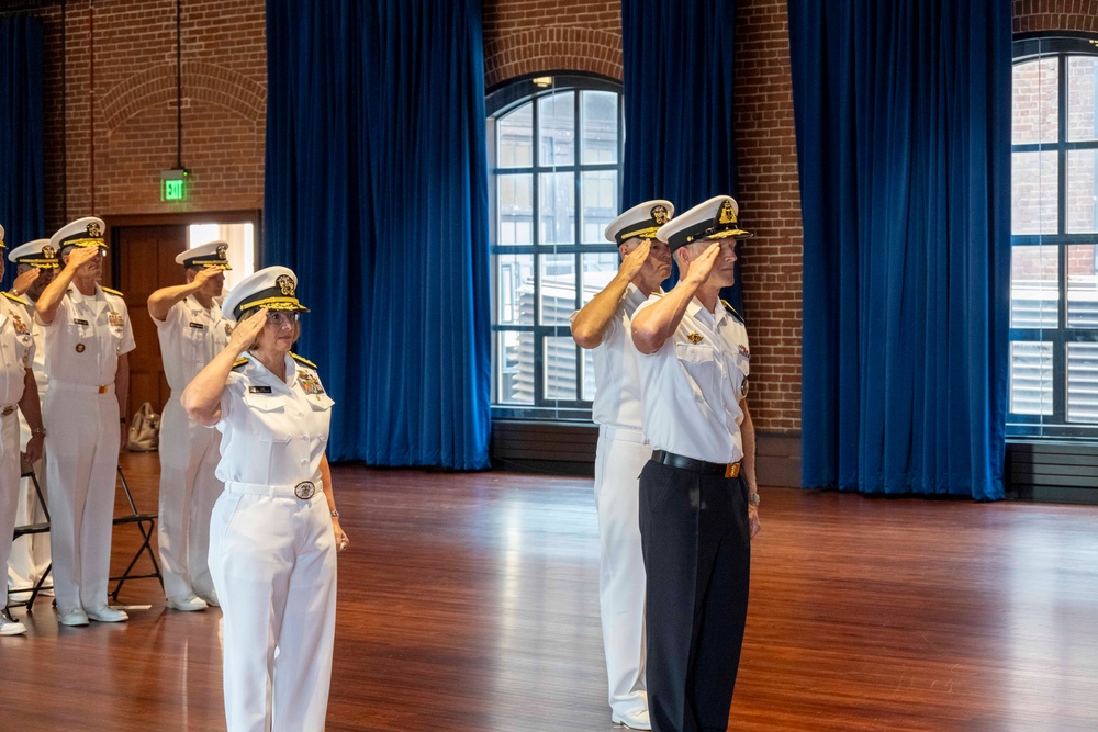CNO Hosts Chief of the Royal Norwegian Navy