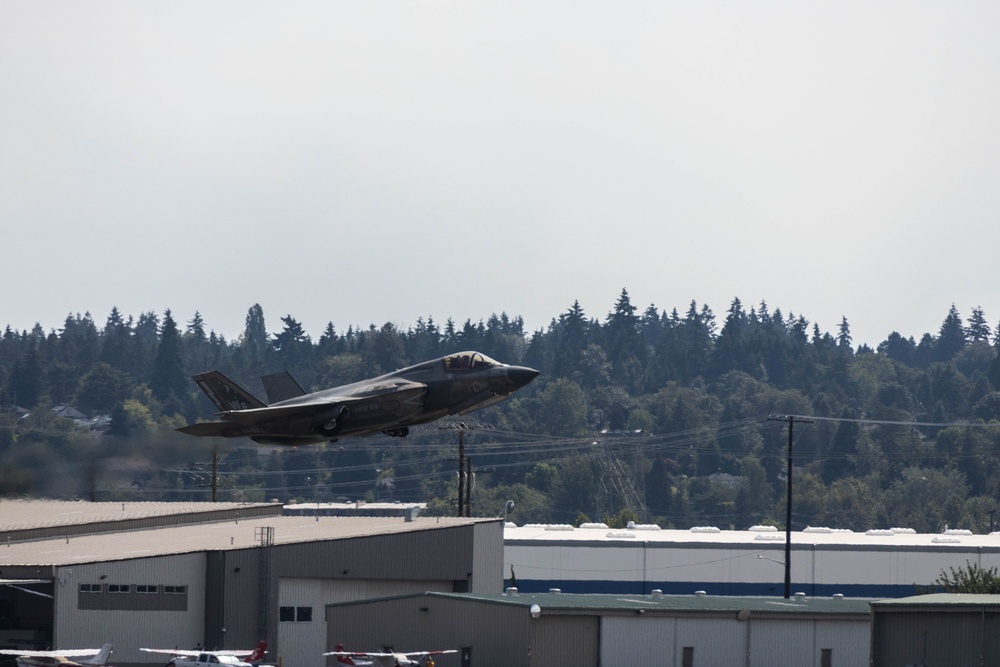 U.S. Marines conduct F-35B demonstration during Seafair