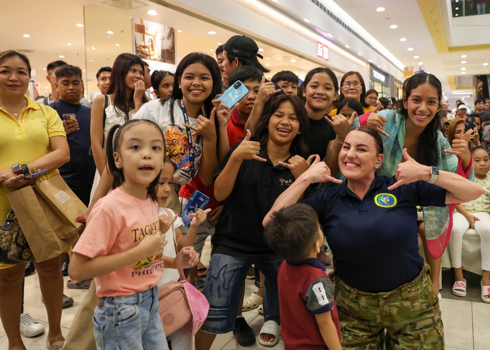 Pacific Partnership 2024-2 Band Performs at SM Mall in Legazpi, Philippines