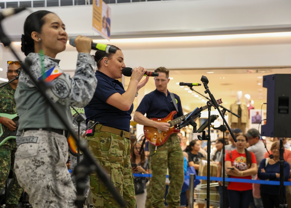 Pacific Partnership 2024-2 Band Performs at SM Mall in Legazpi, Philippines