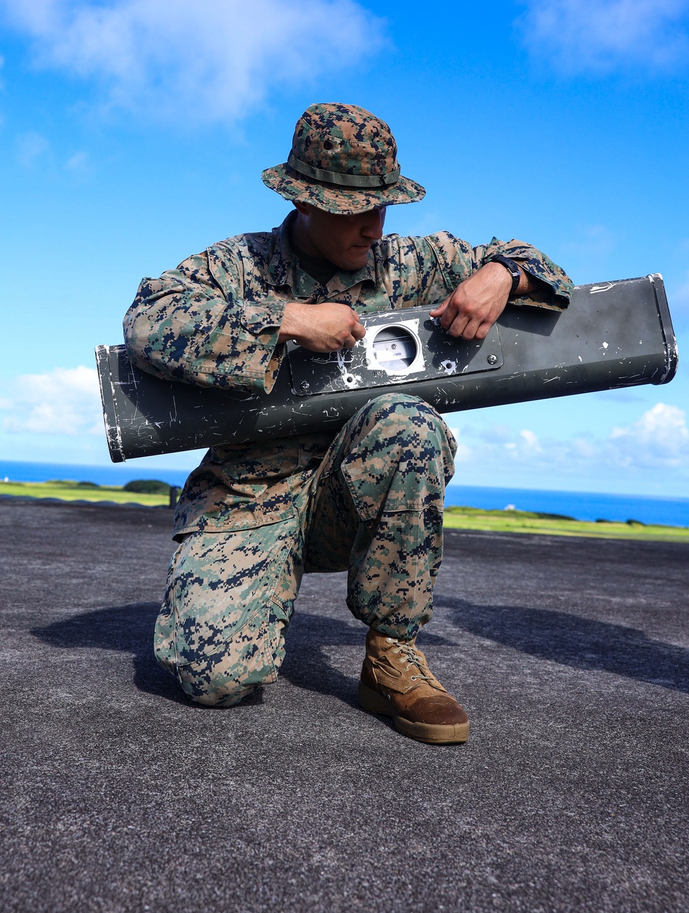 Marines with 3D Intel. Bn. Conduct Maritime Surveillance