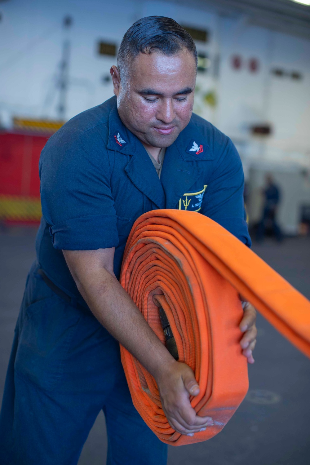 USS Tripoli Sailors Conduct Hydrostatic Test