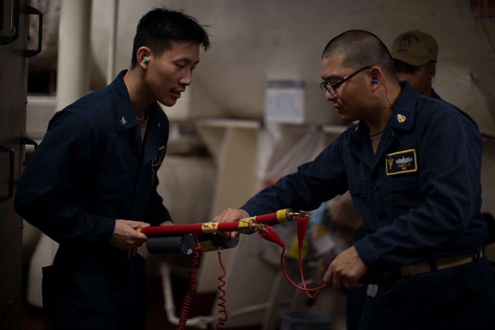 Underway Maintenance Performed Aboard USS Tripoli