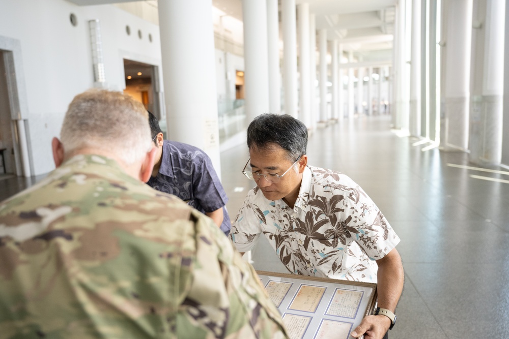 US Airman Returns World War II Artifacts Back to the Japanese people